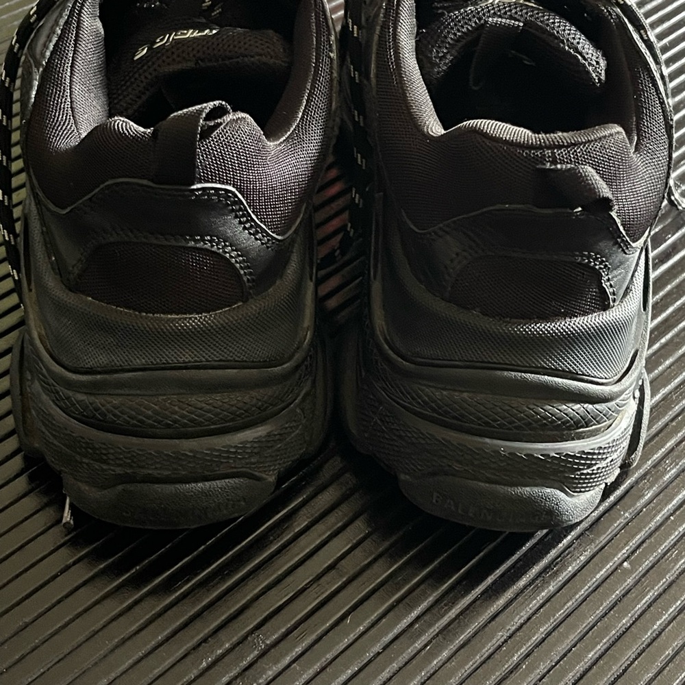 Balenciaga Black Men's Sneakers - Picture 5 of 5